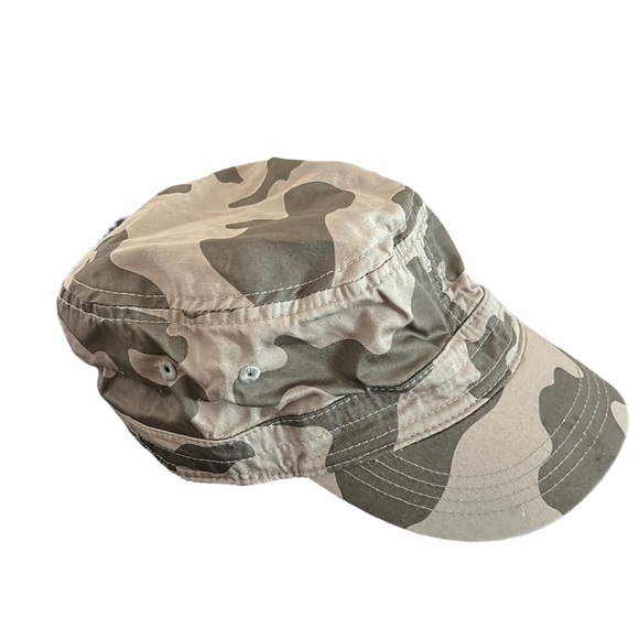 Osh Kosh Baby Boy Camo Hat Size 2T-4T - Picture 1 of 6